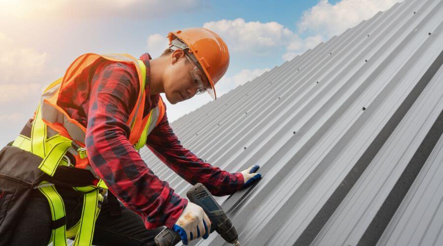Professional metal roof installation in Wenona, IL